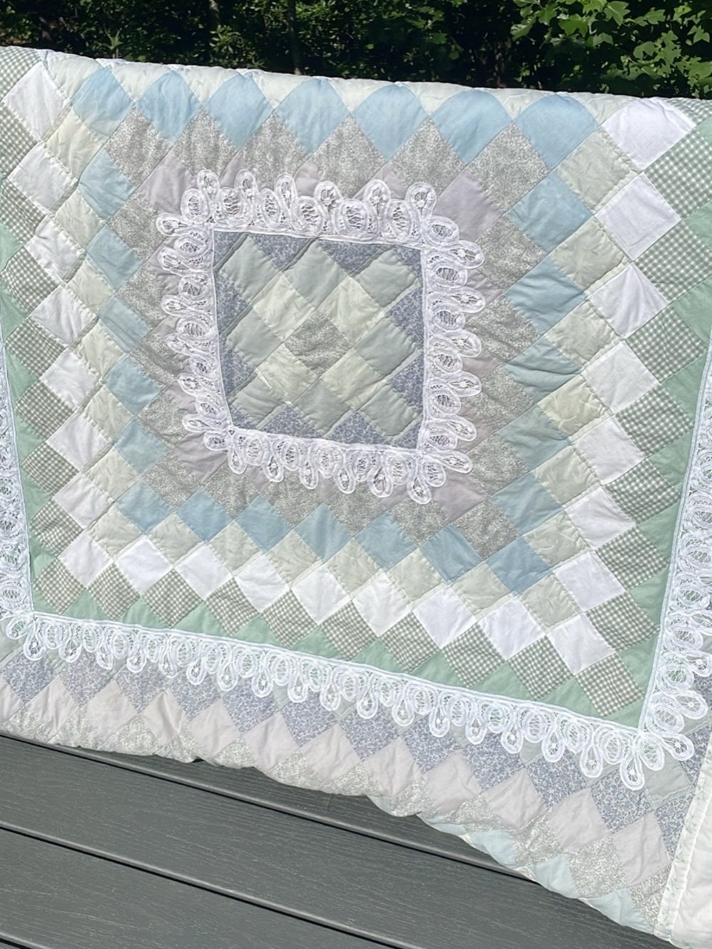 🦋 Vintage handmade White Lace w Pastel color Square Block quilt & matching sham